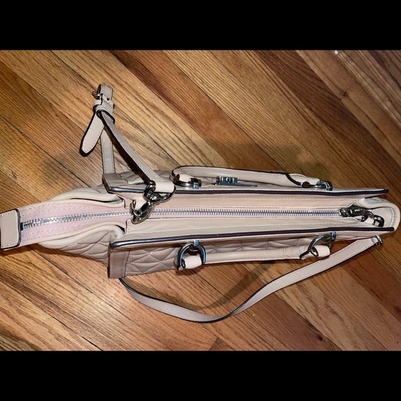 MICHAEL KORS PURSE - Picture 3 of 4